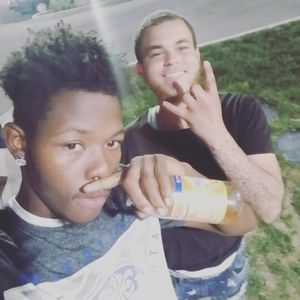 Meet your Posher, MÃ¸Ã±Ã«y